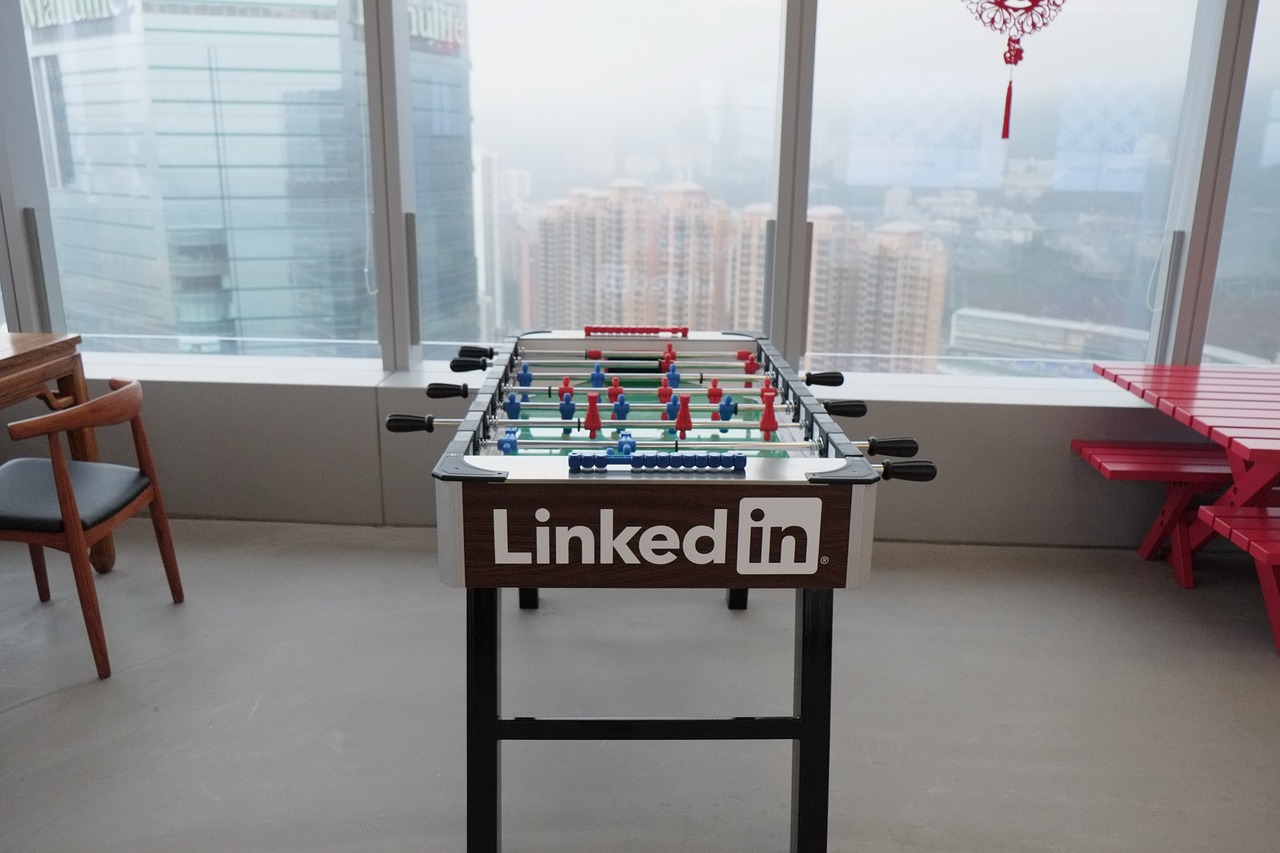 Linkedin's New AI Features